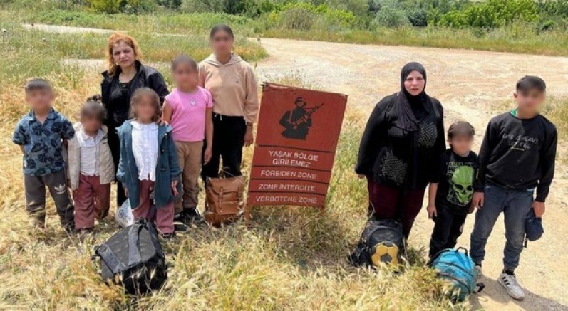 32 düzensiz göçmen sınır hattında yakalandı