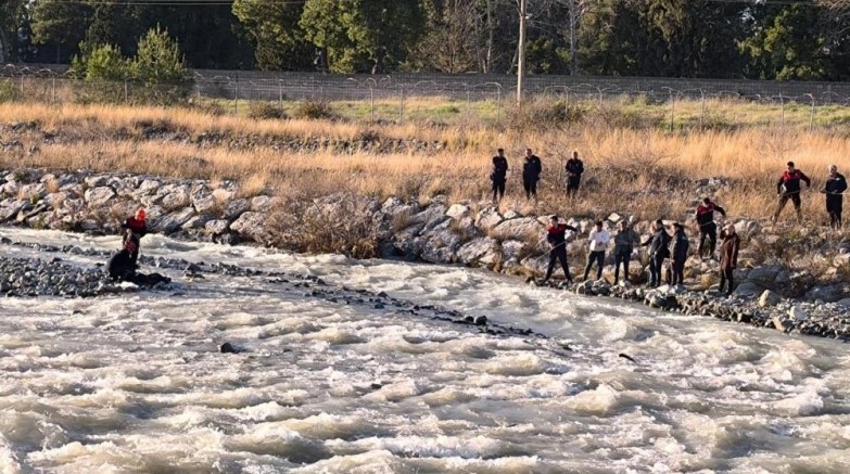 Akıntıya kapılan çocuk hayatını kaybetti