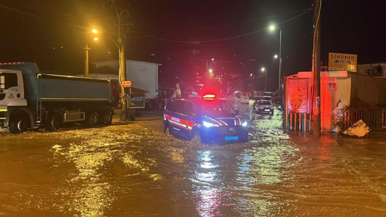 Alanya'da Oba çayı taştı