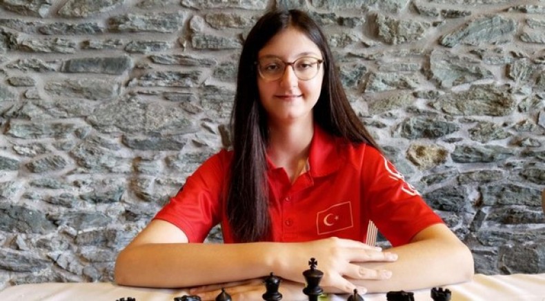 Arya Aydoğan dünya dördüncüsü