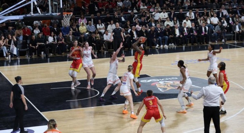 Avrupa Kupası'nda şampiyon ÇİMSA ÇBK Mersin