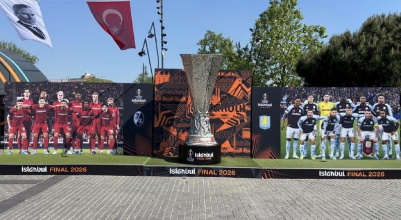 Avrupa Ligi kupası Beşiktaş Meydanı'nda