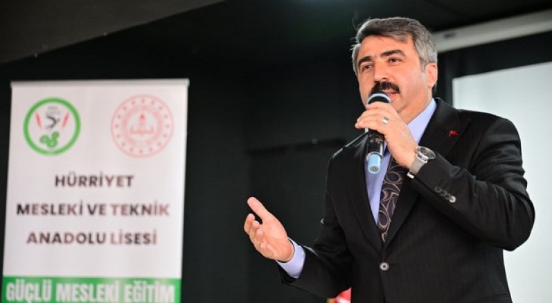 Başkan Yılmaz'dan gençlere tavsiyeler