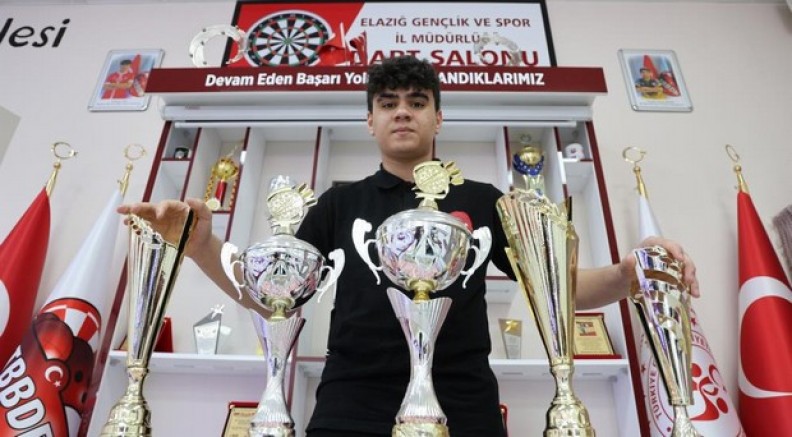 Bedirhan Nas, 30 madalyaya ulaştı
