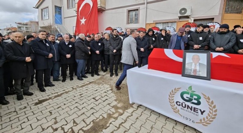 Belediye başkanı toprağa verildi