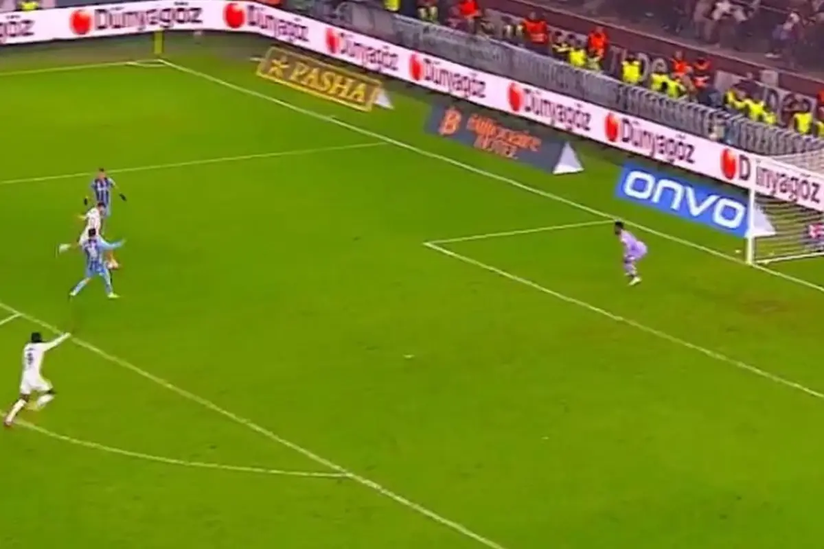 Beşiktaşlı taraftarlardan Jurasek'e büyük tepki