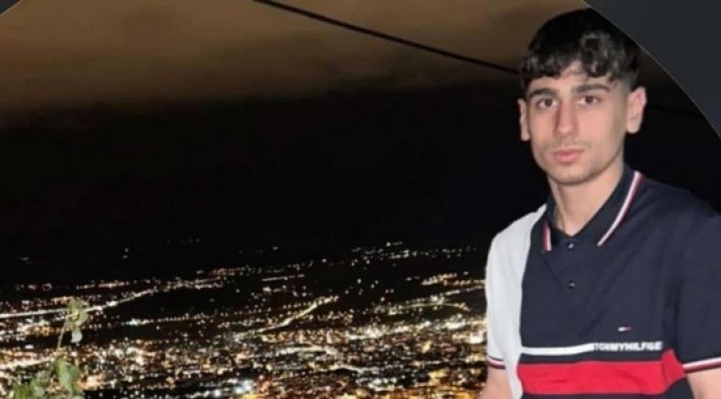 Bıçaklanan 16 yaşındaki çocuk hayatını kaybetti