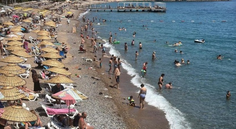 Bodrum sahillerinde bayram yoğunluğu