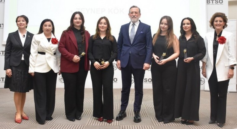 BUİKAD geleceğin lider kadınlarının yanında