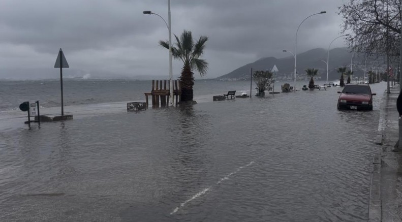 Bursa’da denizle kara birleşti