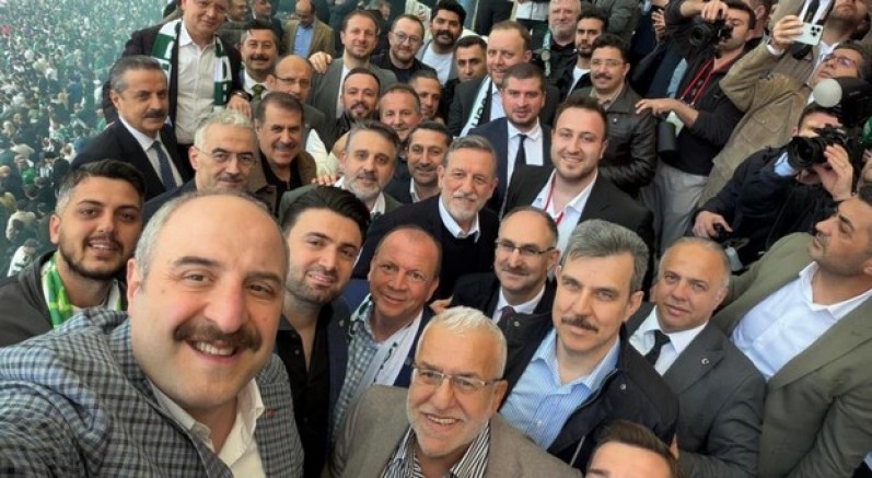 Bursa protokolüyle şampiyonluğu kutladı