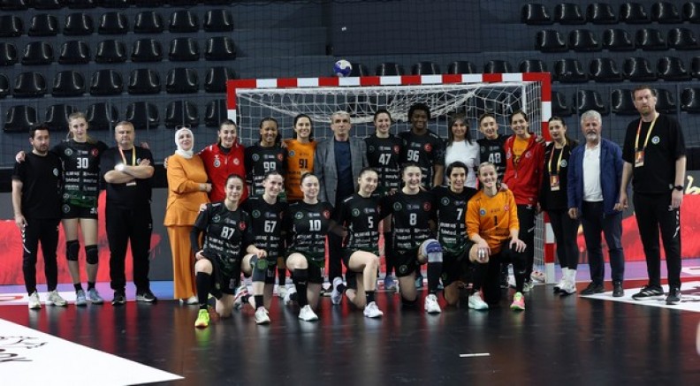 Büyükşehir Belediyespor kupada finalde