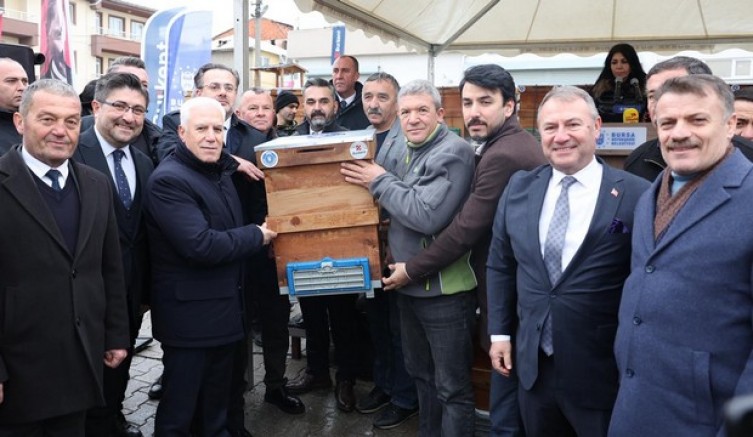 Büyükşehir'den dağ yöresine arı kovanı desteği