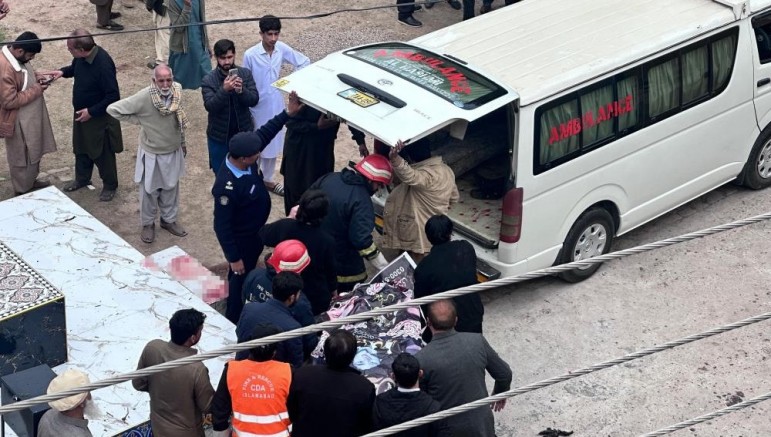 Cami saldırısında can kaybı 35'e yükseldi