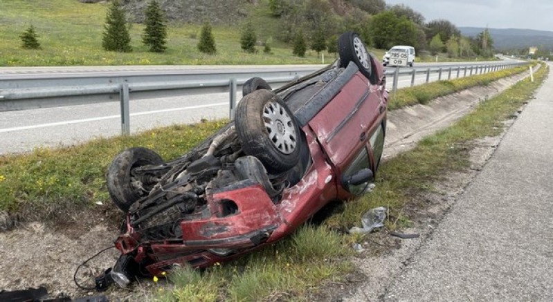 Çorum’da otomobil takla attı: 5 yaralı