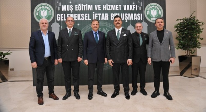 Eğitim gönüllüleri iftarda buluştu