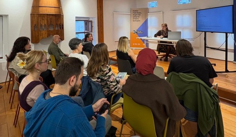 'Fabrika'da sanat söyleşileri başladı