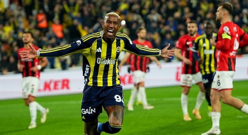 Fenerbahçe 3 puanı 3 golle aldı