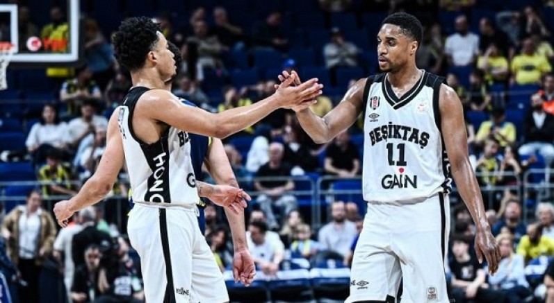 Fenerbahçe-Beşiktaş: 72-85