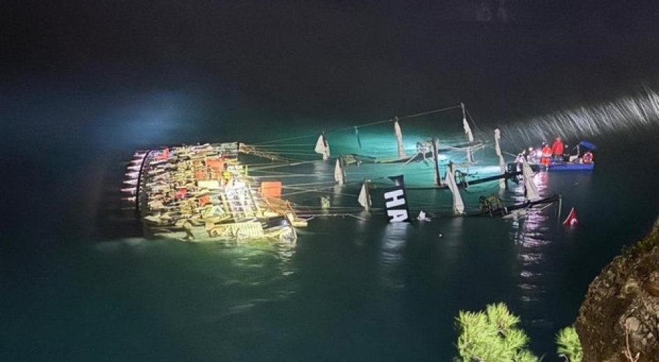 Fethiye'de batan teknedeki 6 kişi kurtarıldı, 1 kişi kayıp