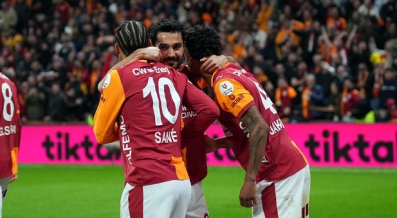 Galatasaray Sane ile önde