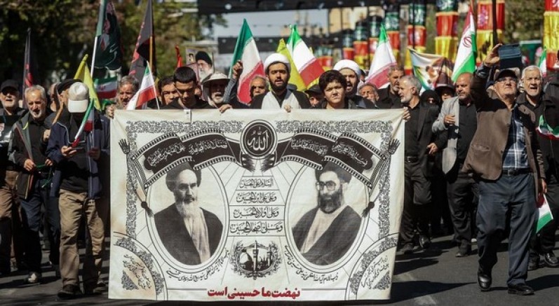 Hamaney, ölümünün 40’ıncı gününde anıldı