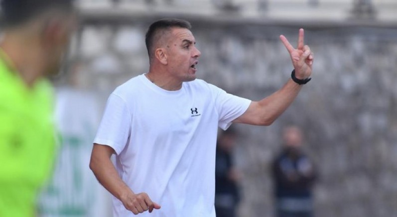 İnegölspor Güldüren'le yolları ayırdı