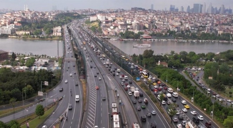 İstanbul’da yağmur ve maç trafiği