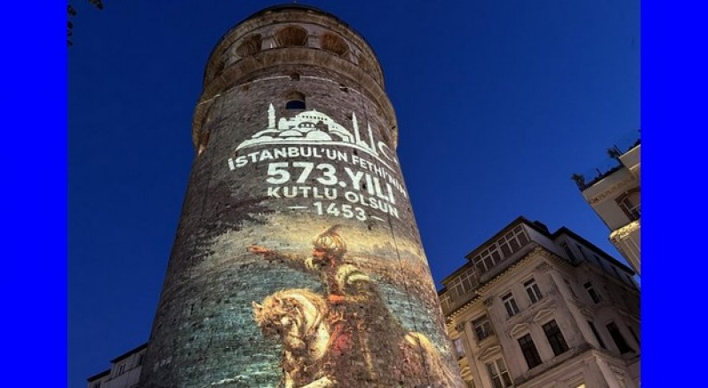İstanbul’un fethinin 573. yıl dönümün özel ışık gösterisi