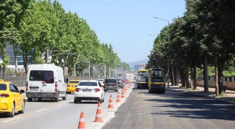 İstanbul Yolu'nda hummalı asfalt çalışması