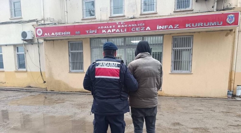 Jandarma uyuşturucu tacirlerine göz açtırmıyor