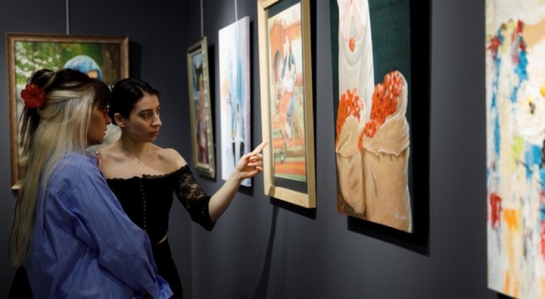 Kadınların ışığı tuvalde hayat buldu