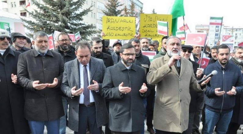 Kars'ta Caferiler İran'a düzenlenen saldırıları kınadı