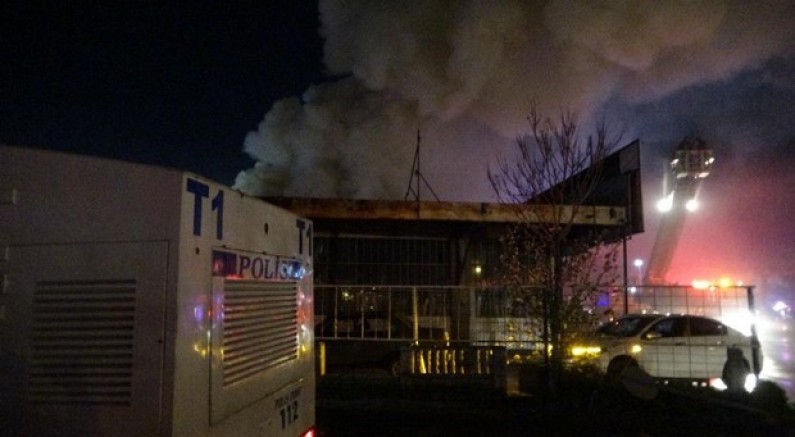 Konya'da iş yerinde yangın: 2 yaralı