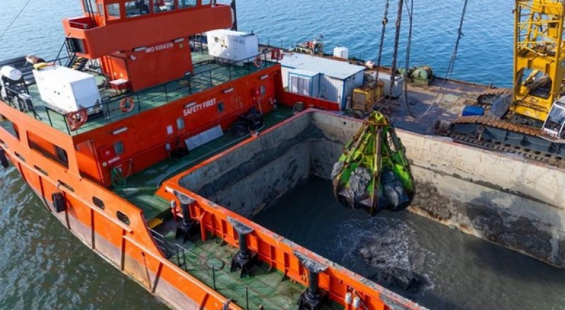 Körfez’den 1 milyon ton çamur çıkarıldı