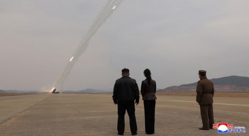 Kuzey Kore, çoklu roketatar sistemlerini test etti