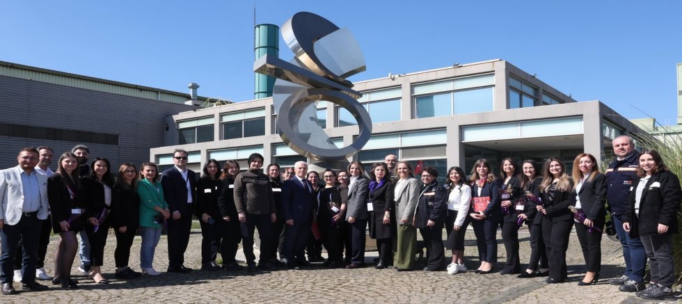 Başkan Bozbey'den kadın emekçilere anlamlı ziyaret