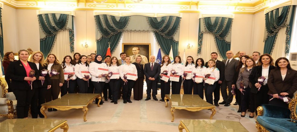 Bursa'nın rayları kadınlara emanet