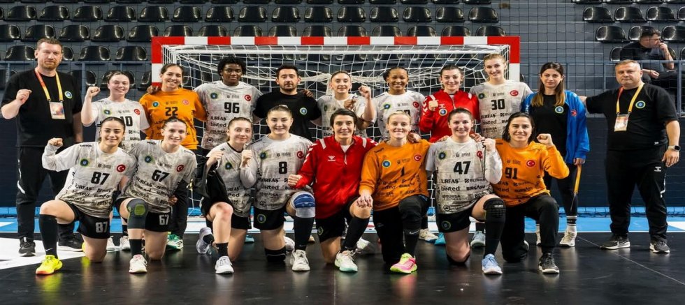 Büyükşehir Belediyespor kupada yarı finalde