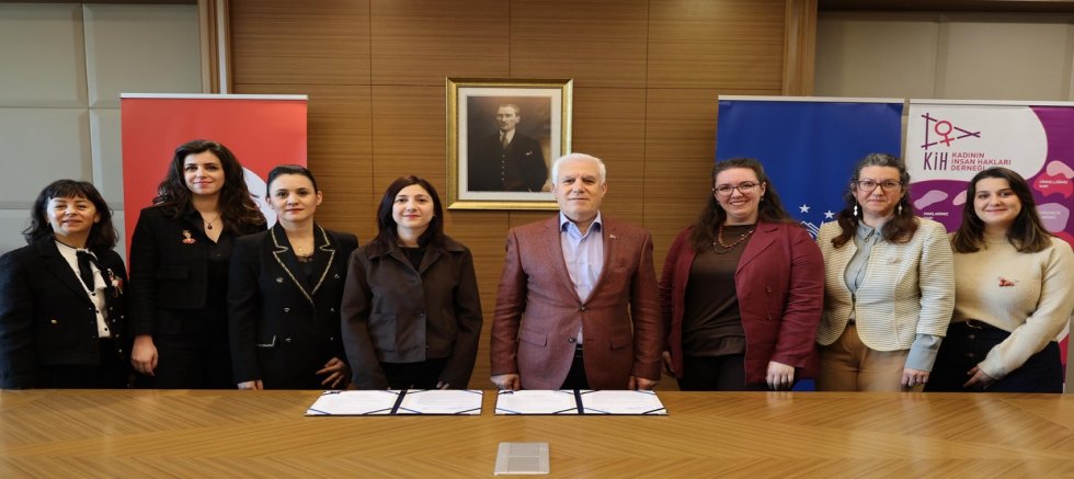 Büyükşehir'den kadınlara hak bilinci desteği