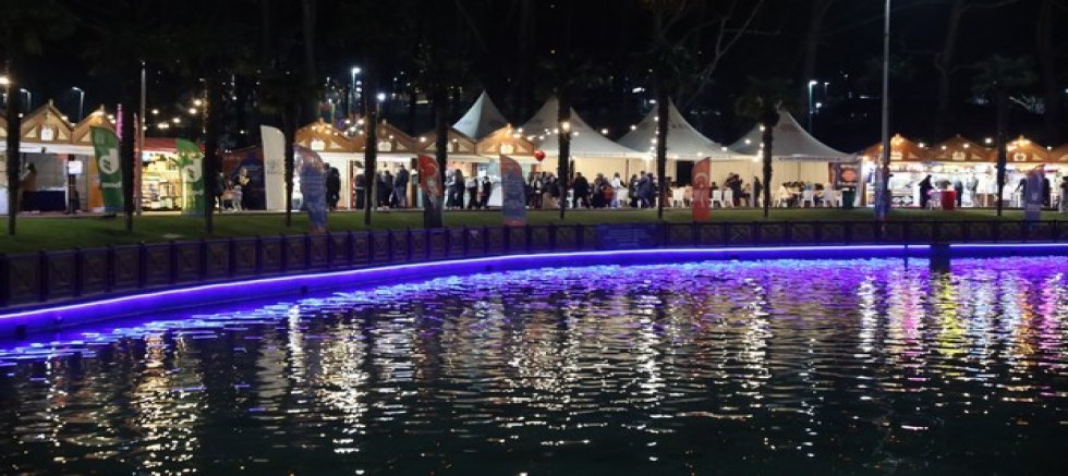 Büyükşehir'in Ramazan Meydanı'nda her yer ışıl ışıl