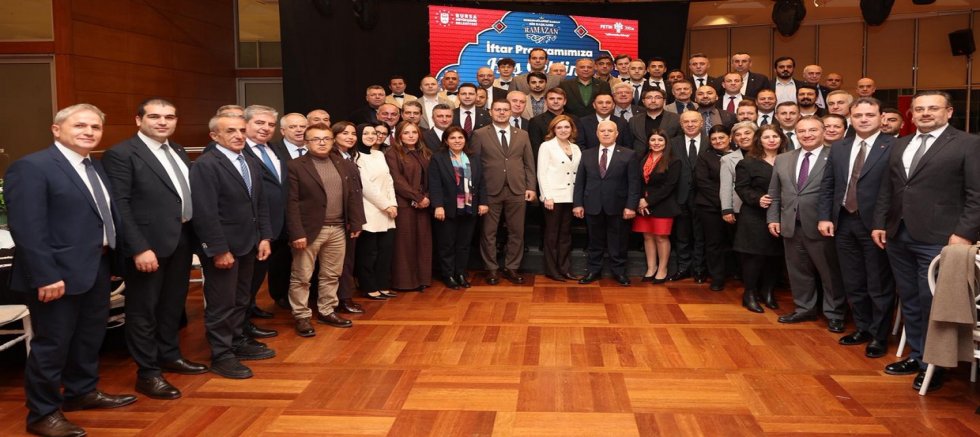 Büyükşehir Meclisi Ailesi Aynı Sofrada Buluştu