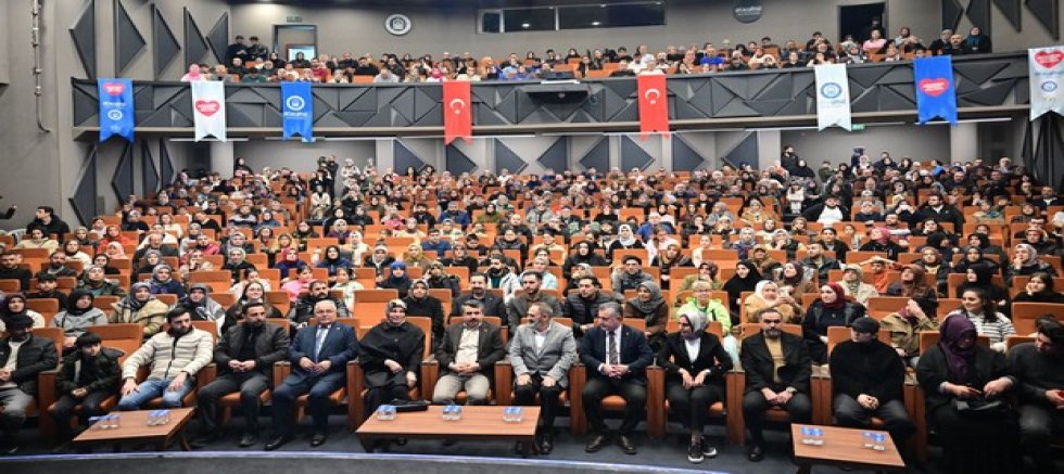 Dursun Ali Erzincanlı gönüllere dokundu