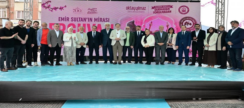 Erguvan Bayramı coşkusu sona erdi