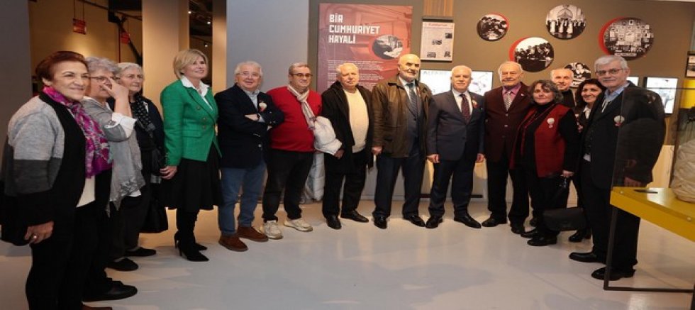 ‘Geleceği Dokuyan Fabrika: Merinos’ sergisi