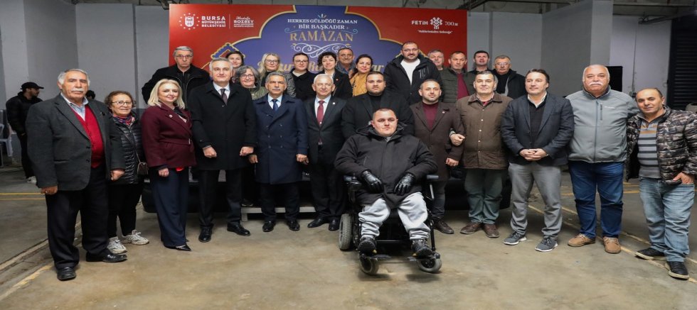 Gemlikliler dayanışma sofrasında buluştu