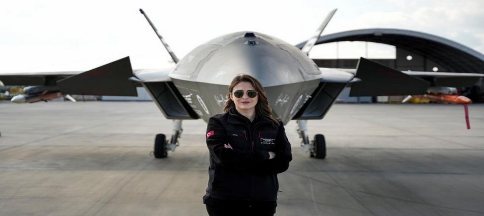 KIZILELMA'nın kadın pilotu
