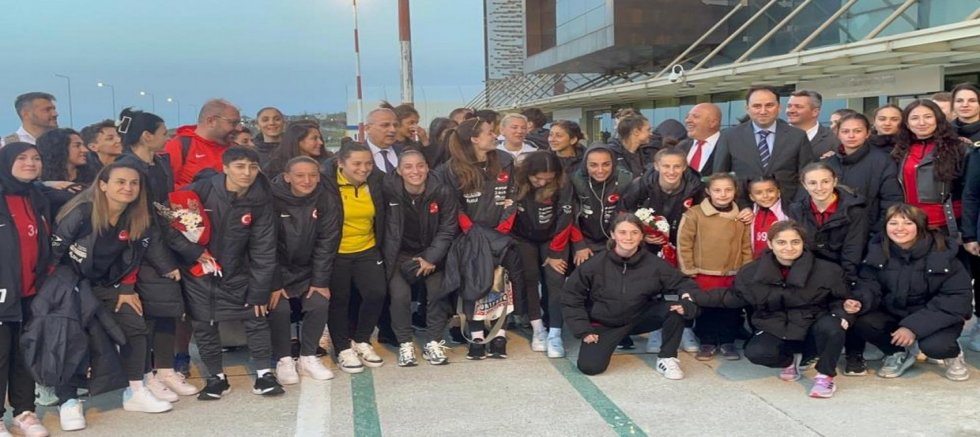 Millilere Sinop'ta coşkulu karşılama