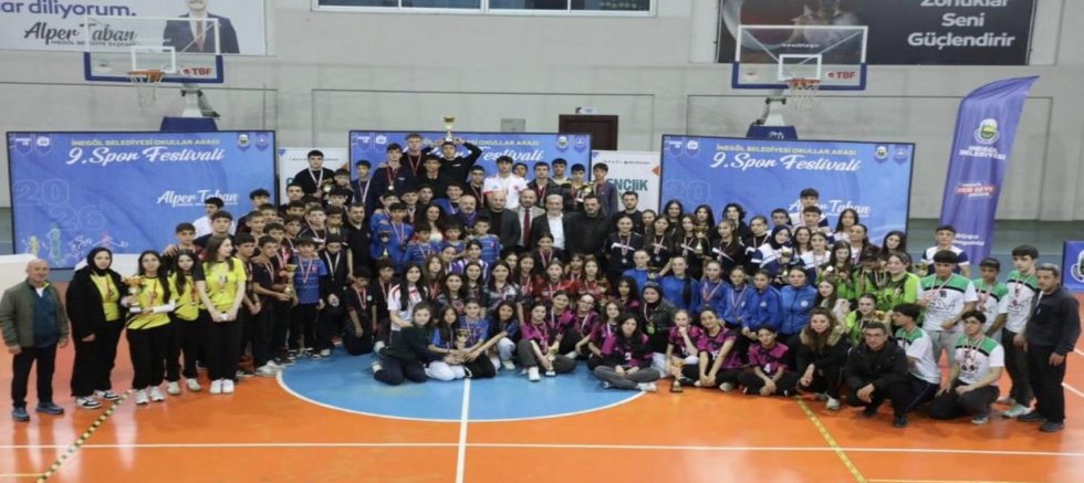 Puanlı atletizmde kupalar sahiplerini buldu