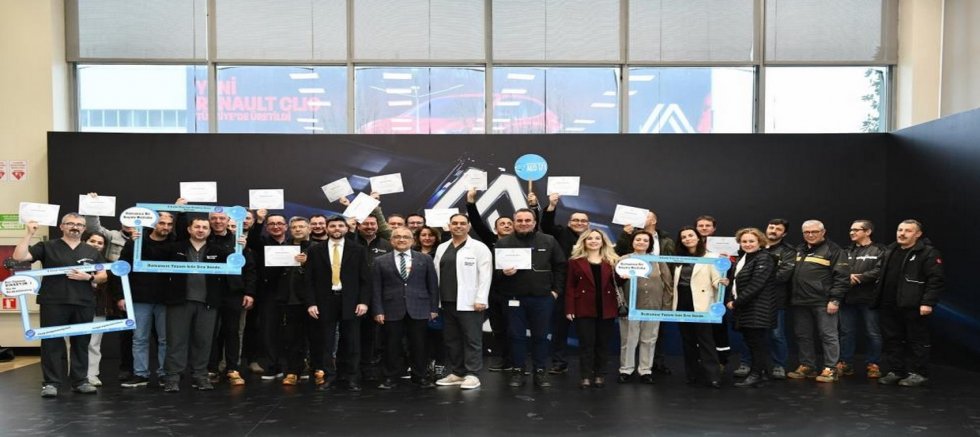 Sigarayı bırakan 25 çalışan sertifikalandı